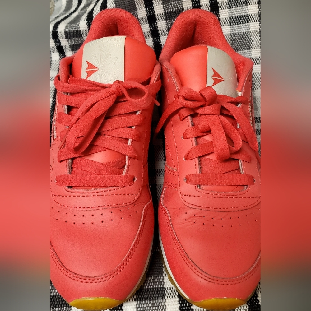 Women sneakers